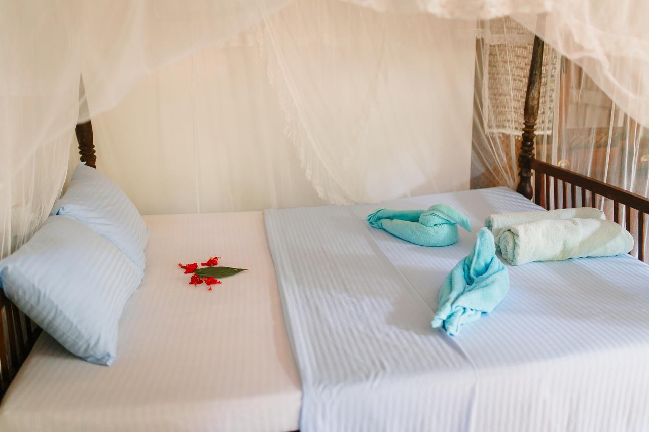 Hotel Sunny Family Unawatuna Zimmer foto