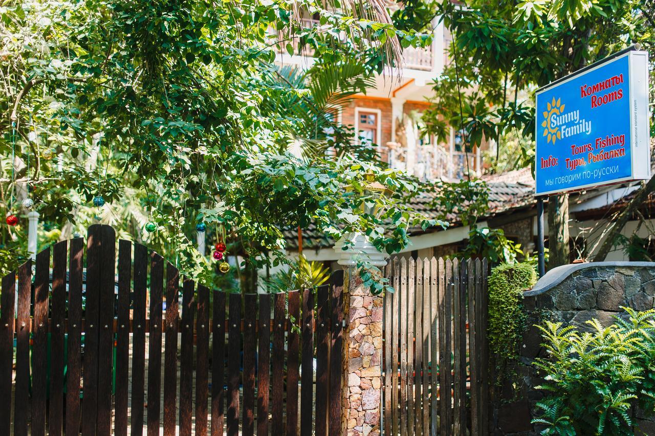 Hotel Sunny Family Unawatuna Exterior foto